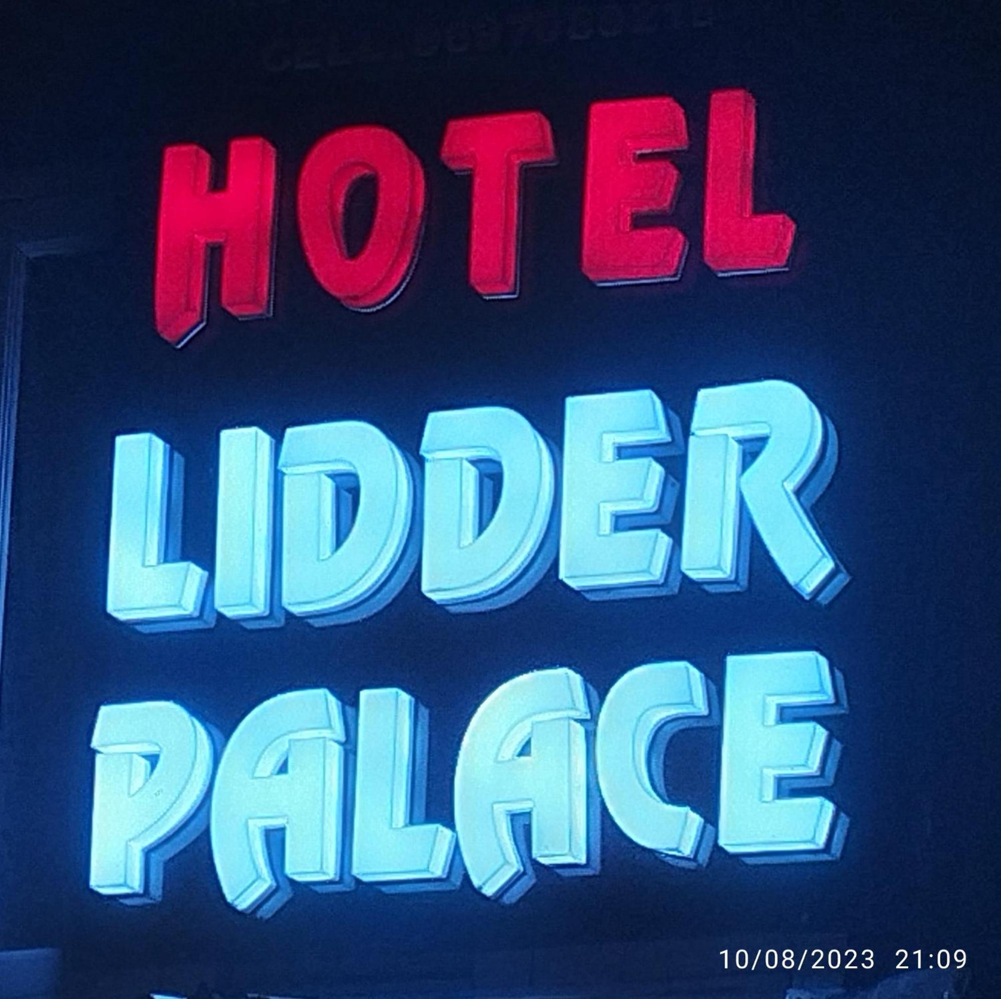 Hotel Lidder Palace Pahalgām Exterior foto